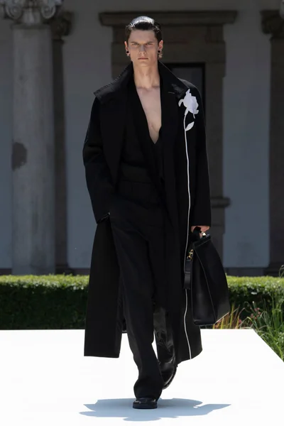 Look 6